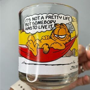 VTG McDonald's 1978 Collectible Garfield & Otis by Jim Davis glass cups w/handle
